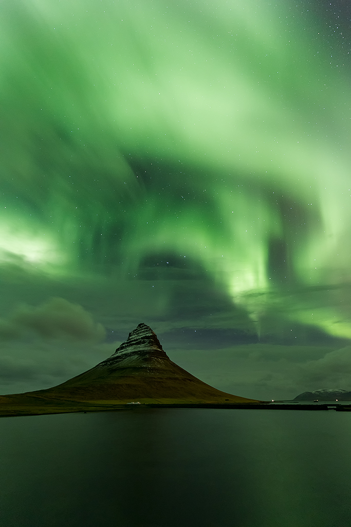 6D_00197_1024.jpg - Solarsturm, Polarlicht überm Kirkjufell