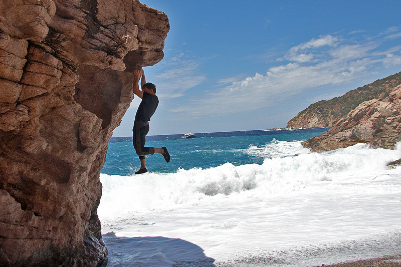 IMG_01703_1000D_800.jpg - Bouldern am Strand, Korsika