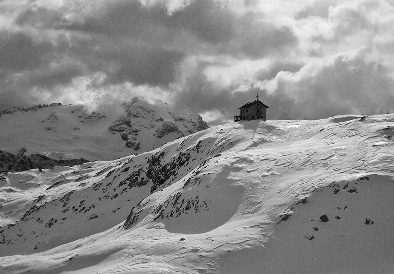 IMG_1948_F.jpg -                                Franz-Kostner-Hütte