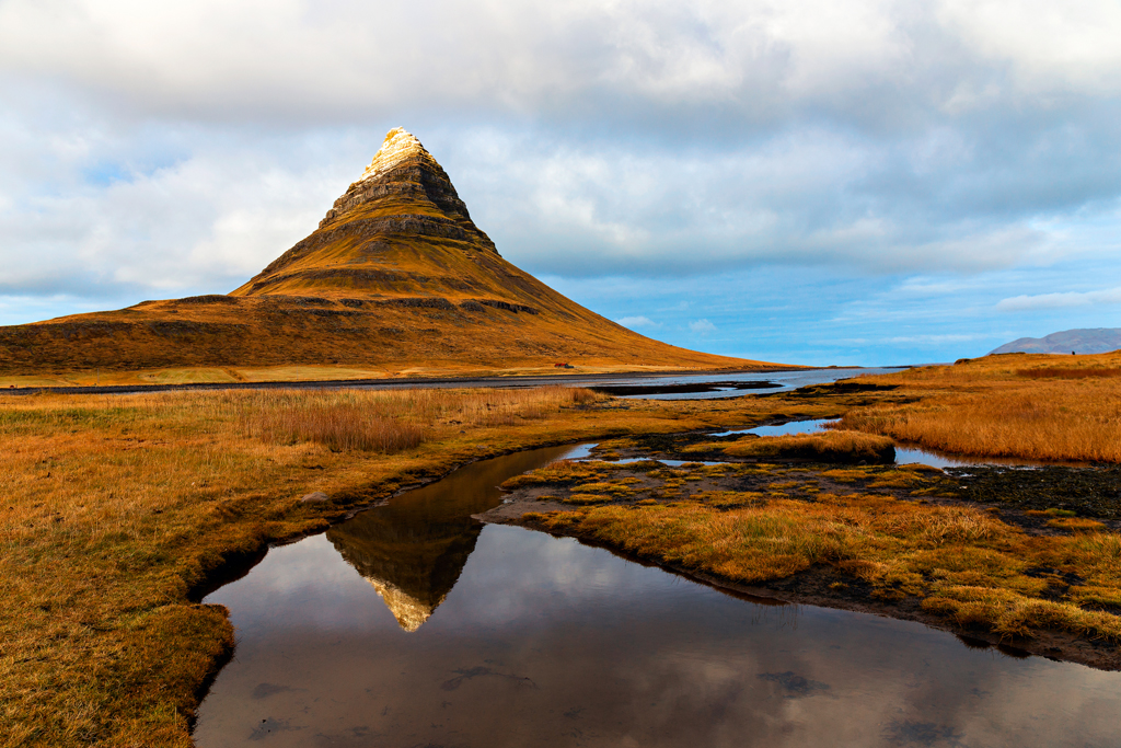 6D_11754_sp1024.jpg - Kirkjufell Reflection